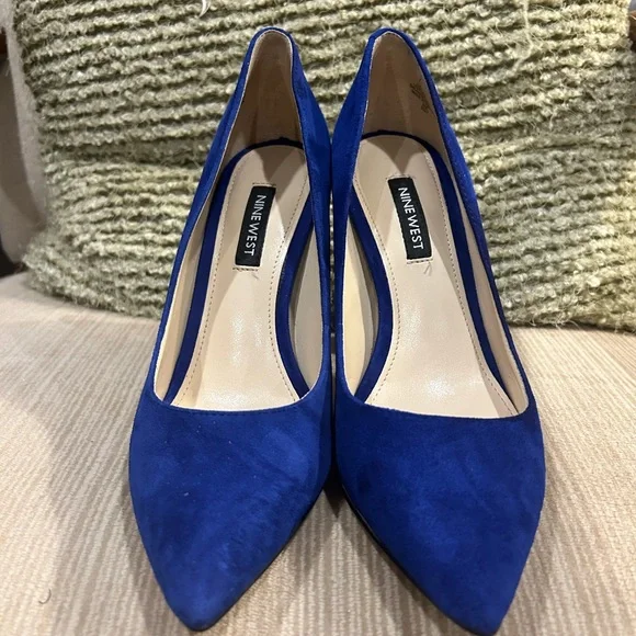 🤩 Nine West Women’s Trendz Pointy Toe Pumps. Only worn one time. Beautiful 🤩 - Picture 3 of 9